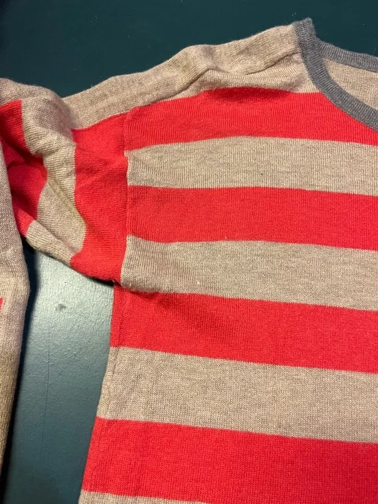 C&C California Striped Red and Tan Cashmere Blend Sweater (149) - Picture 13 of 13
